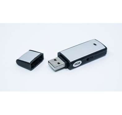 Dyktafon pendrive 8GB z detekcją dźwięku Black-200