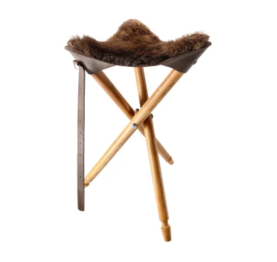 Krzesło Acropolis z siedziskiem z naturalnego futra bobra