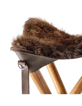Krzesło Acropolis z siedziskiem z naturalnego futra bobra