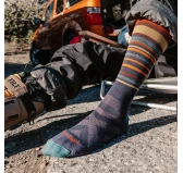 Skarpety termiczne męskie Darn Tough Snowpack Thermolite Blackberry 41-42.5