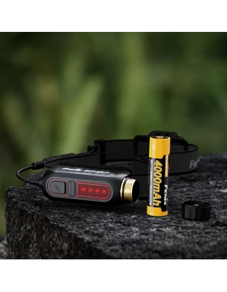 Latarka czołowa Fenix HP12R-T czarna