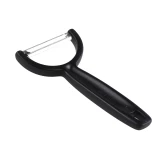 Obieraczka Victorinox Ypso 6.0963.3 Czarna – Do Warzyw i Owoców Obieraczka Victorinox Ypso 6.0963.3 Czarna – Do Warzyw i Owoców