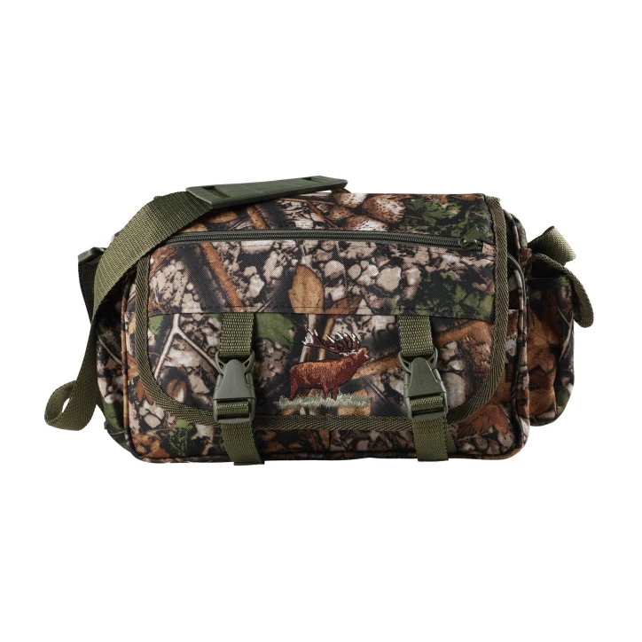 Raportówka myśliwska Forsport z siedziskiem - leśny kamuflaż, haft jeleń ryczy w trawie