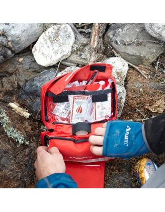 Apteczka turystyczna Lifesystems Camping First Aid Kit - imag24.pl