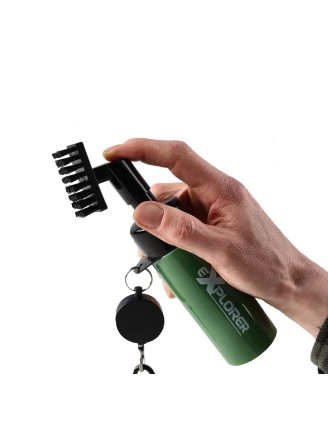 Szczotka Explorer ze spryskiwaczem do czyszczenia znalezisk terenowych | imag24.pl